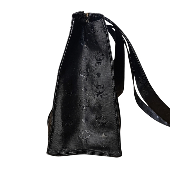 MCM TOTE - Picture 2 of 16
